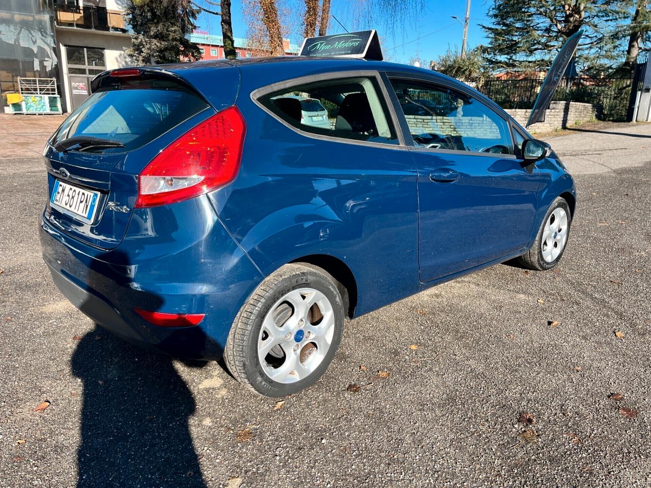 Ford Fiesta Ikon 1.4 16V 3p.Bz.- GPL