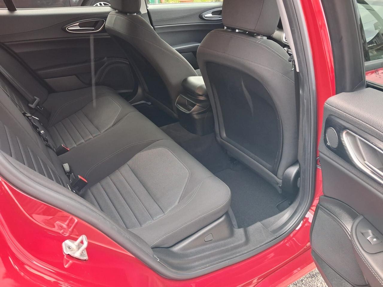 Alfa Romeo Giulia 2.2 Turbodiesel 160 CV AT8 B-Tech