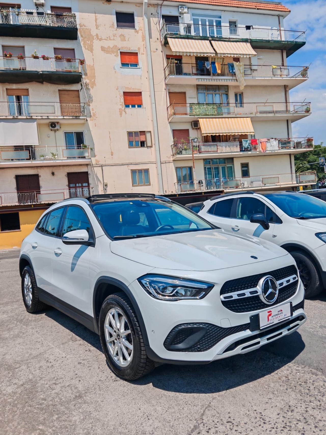 Mercedes-benz GLA 180 GLA 180 d Automatic Tetto apribile