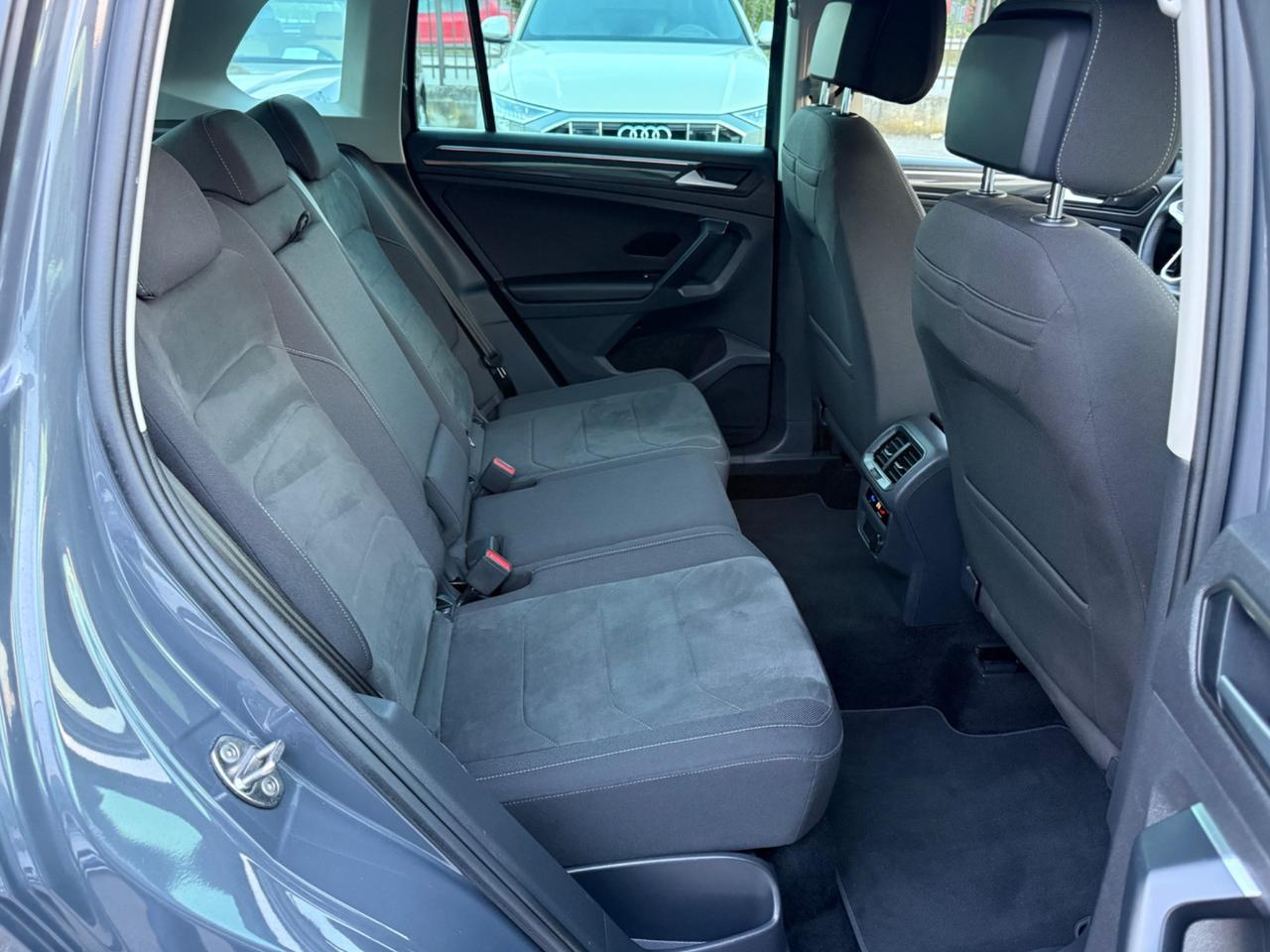 Volkswagen Tiguan 2.0 TDI 150 CV SCR DSG Elegance