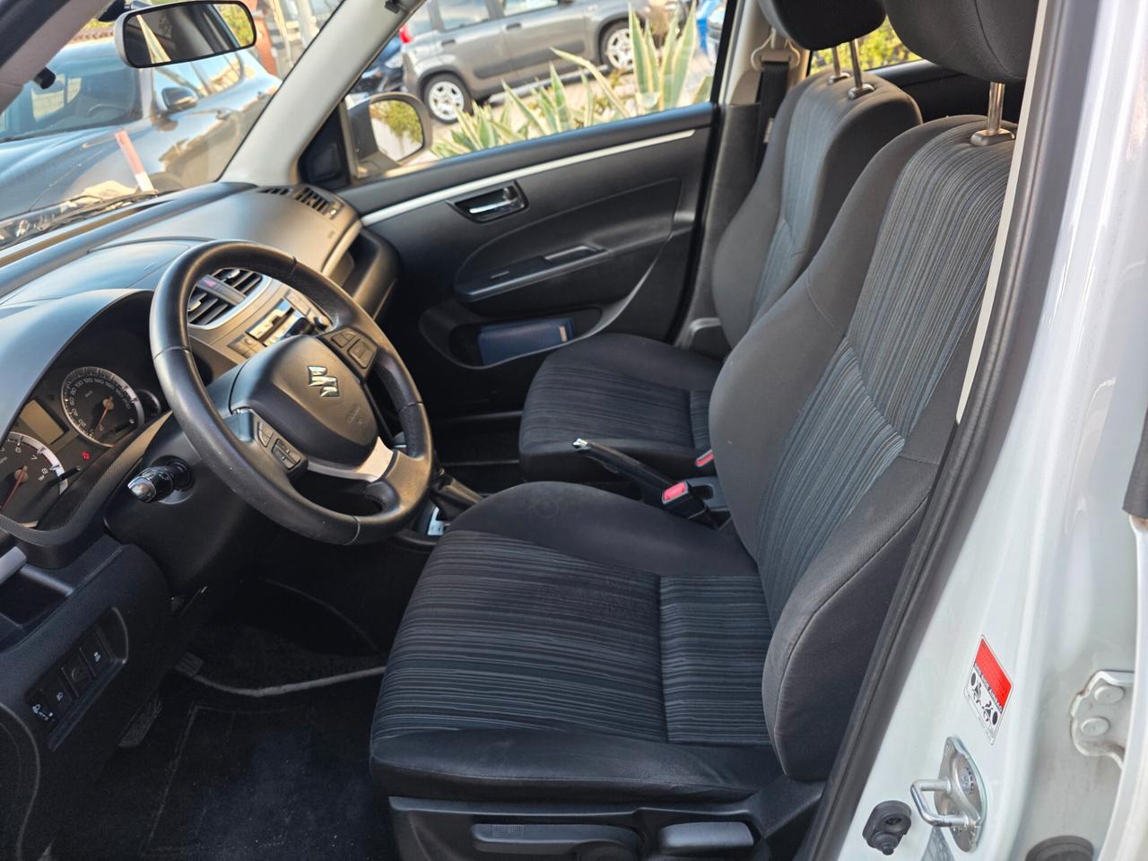 Suzuki Swift 1.2 VVT 5 porte B-Cool A/T