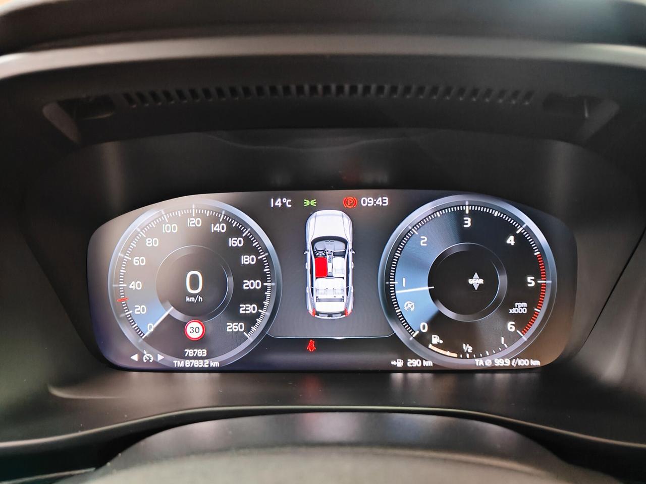 Volvo XC40 D3 R-design