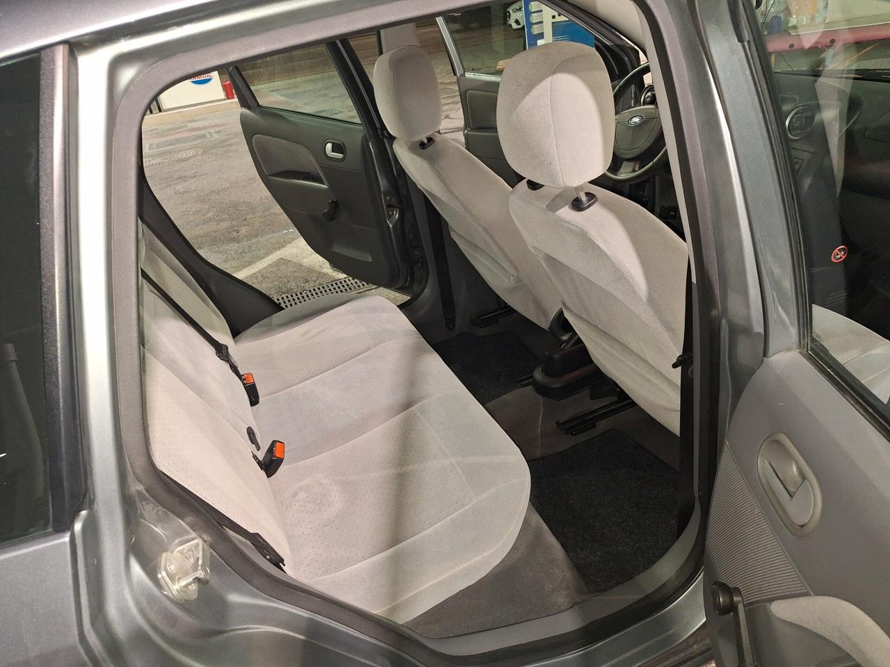 Ford Fiesta 1.4 16V 5p. Ghia EURO4 NEOPATENTATI ECCONOMICA