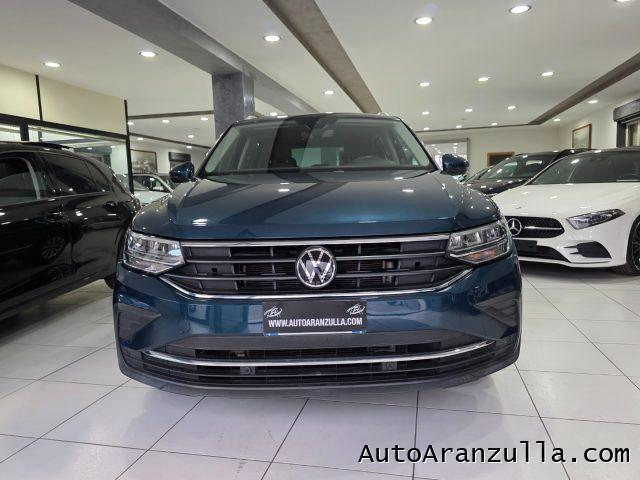 VOLKSWAGEN Tiguan 2.0 TDI 150CV SCR DSG Life Navi - Fari Led