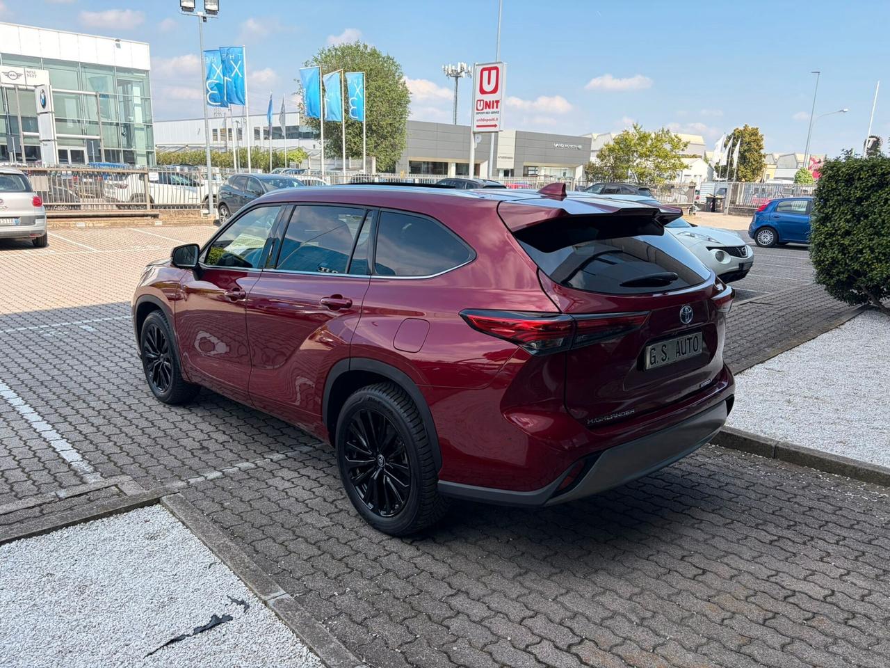 Toyota Highlander 2.5h Lounge e-cvt AWD 7 posti