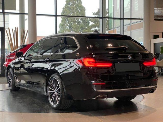 BMW 530 i 48V Touring Luxury