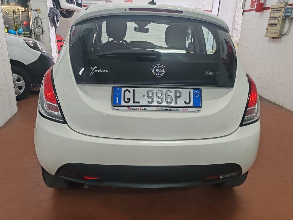 LANCIA Ypsilon 1.0 Hybrid Silver