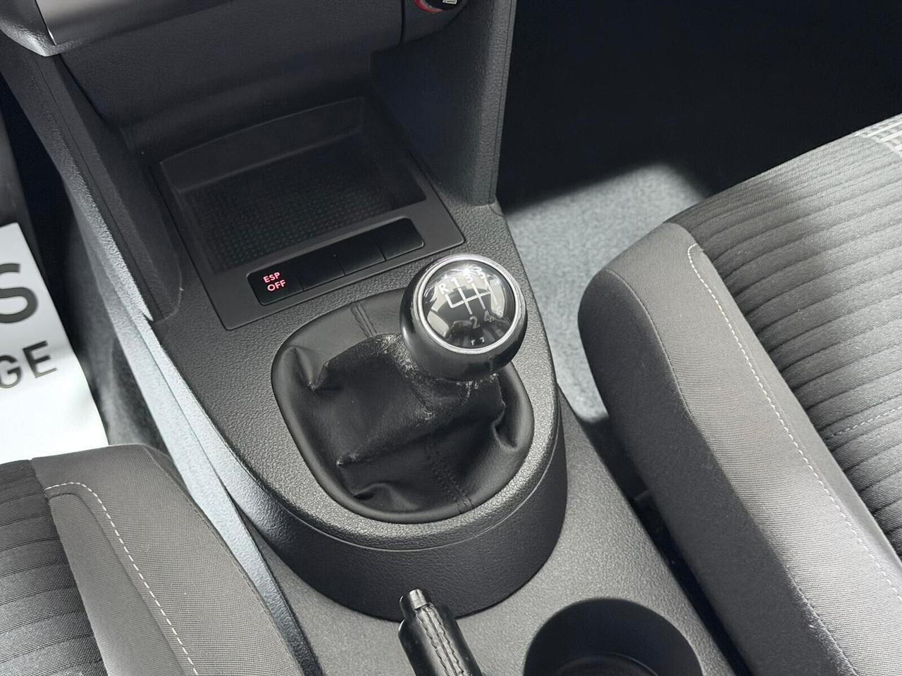 VOLKSWAGEN TOURAN 1.9 TDI 105cv 5P UNITED