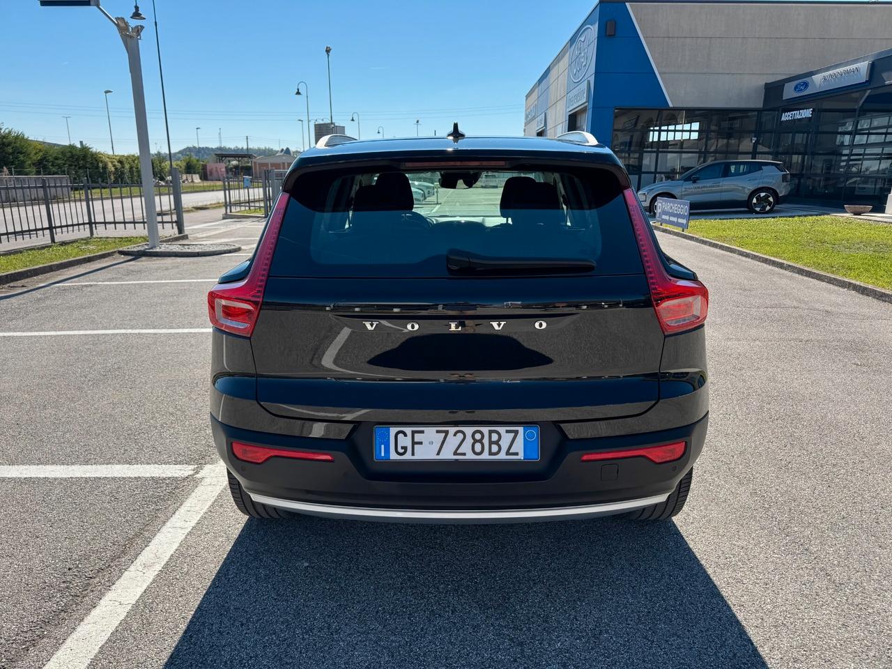 Volvo XC40 T2 Geatronic Momentum Pro