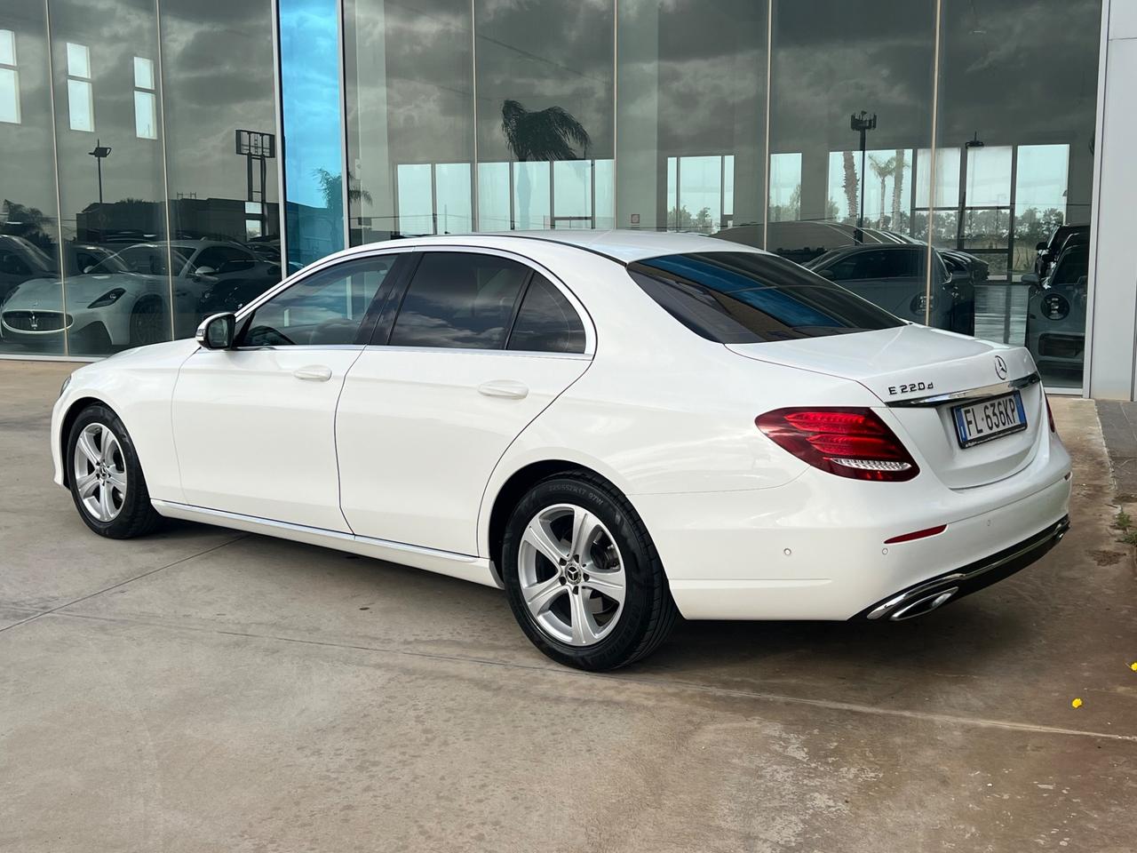 Mercedes-Benz E 220 d Business Sport auto