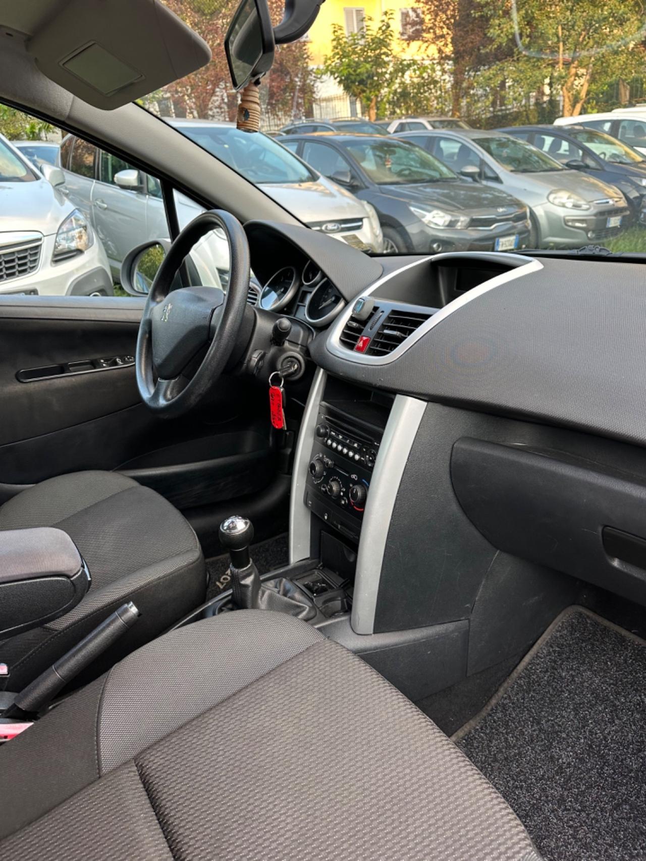 Peugeot 207 1.4 8V 75CV 5p. ECO GPL NEOPAT KMCERT GARANZ
