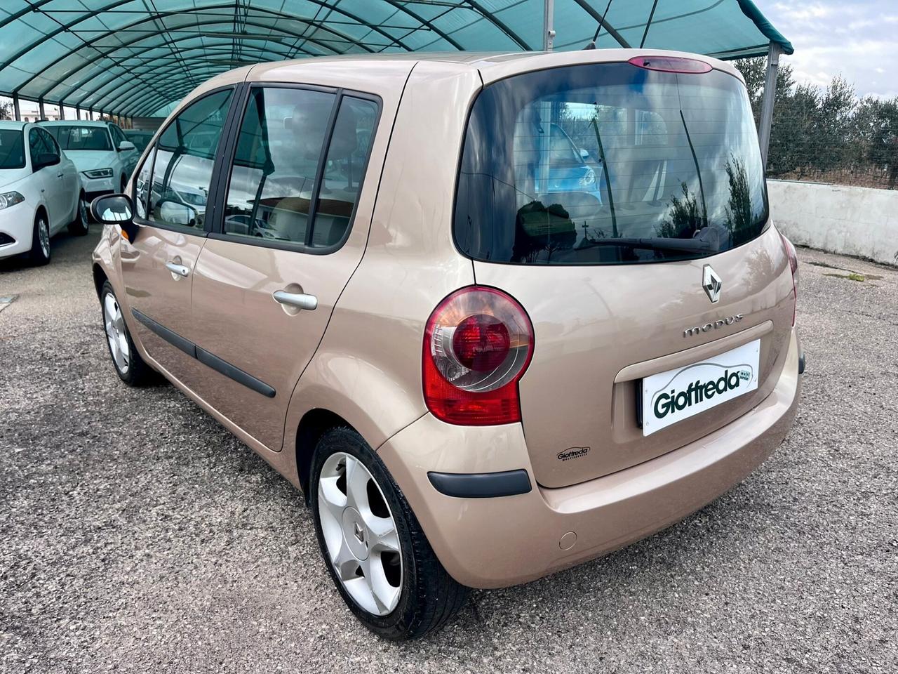 Renault Modus 1.5 dCi 82CV Luxe Dynamique