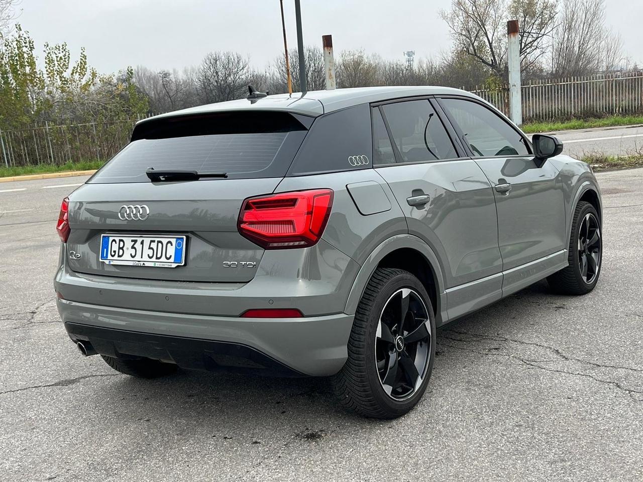 Audi Q2 30TDI S tronic Business