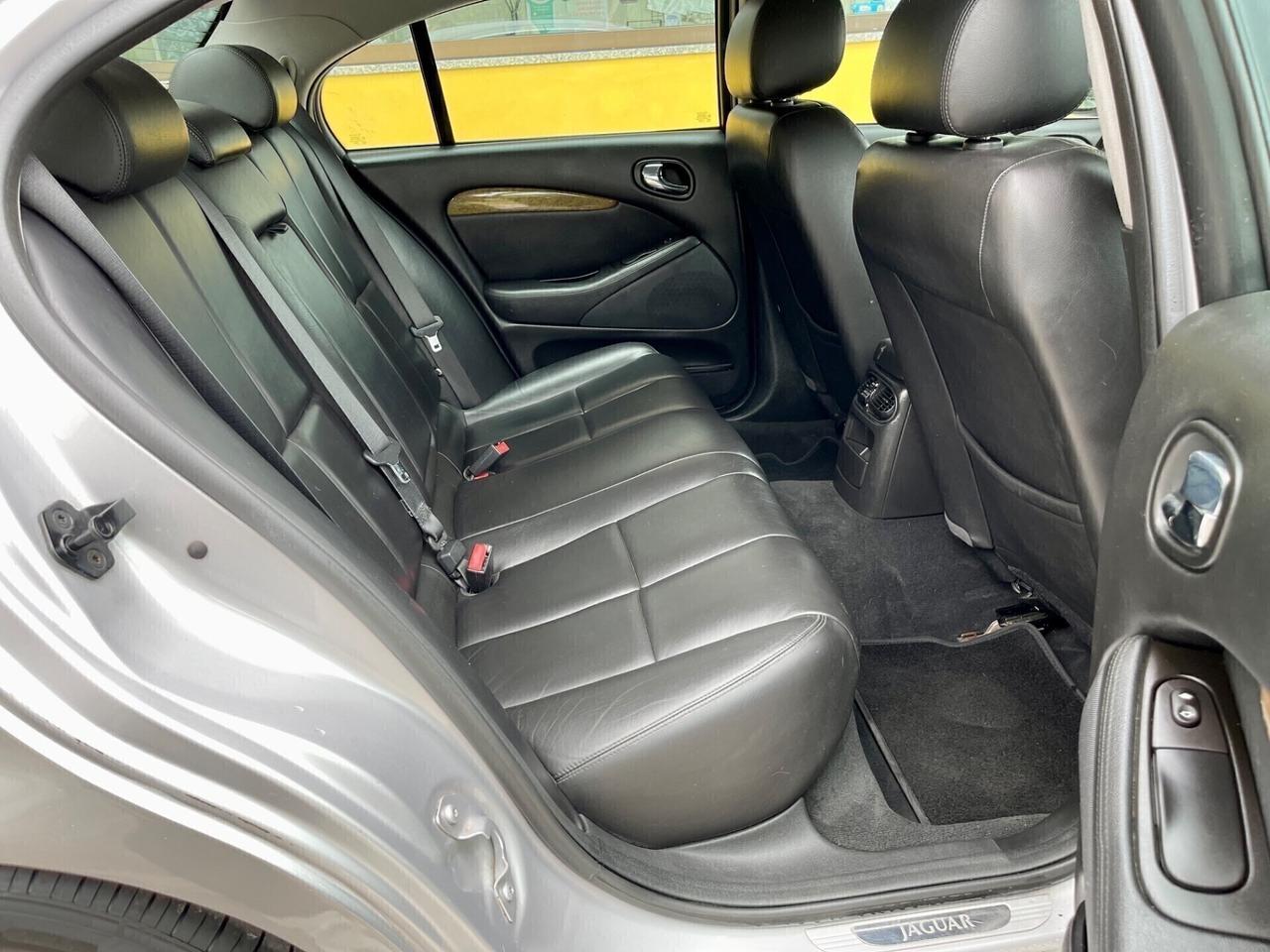 Jaguar S-Type 2.7D 152kw V6 UNICO PROPRIETARIO 12-