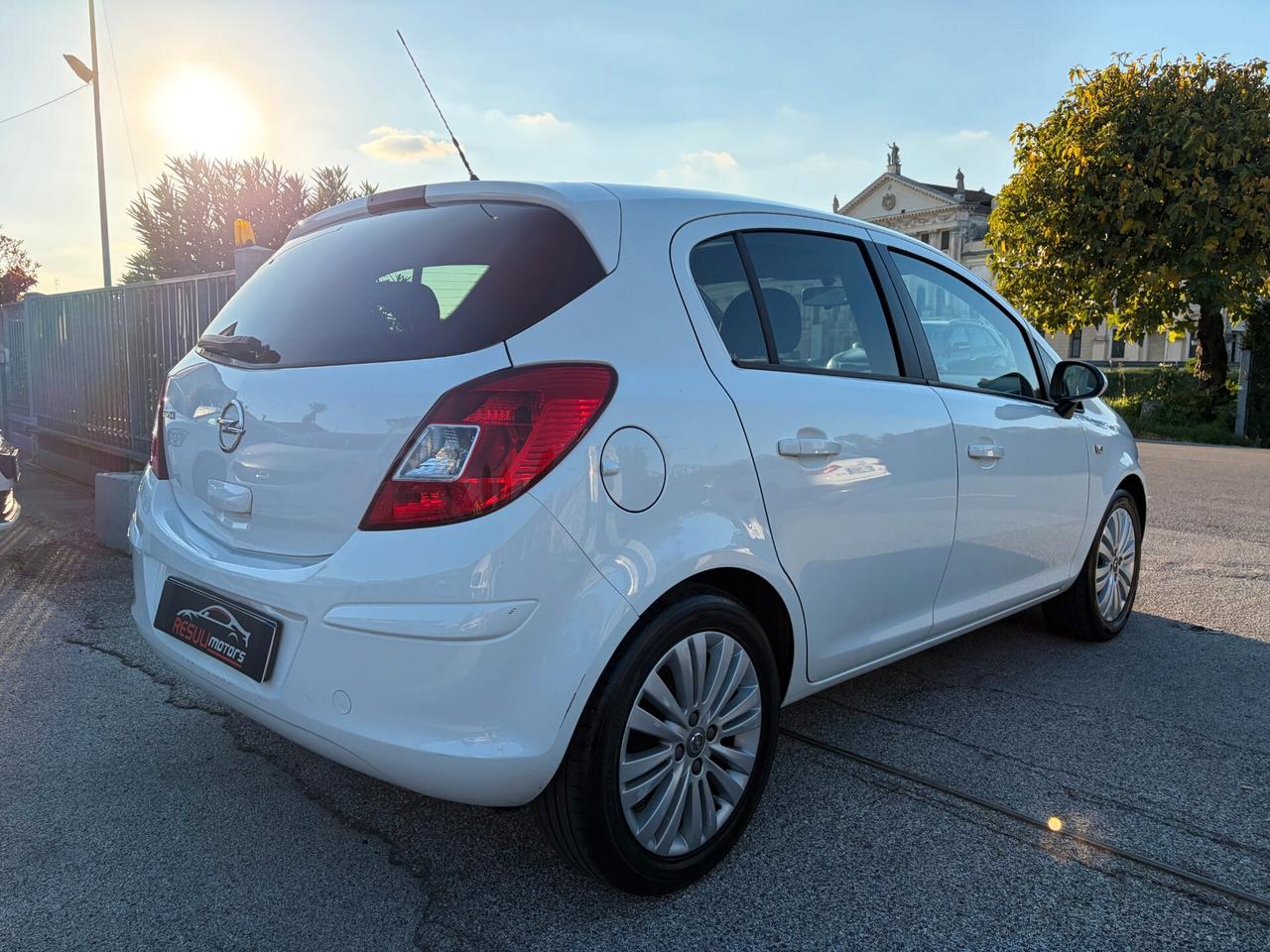 Opel Corsa 1.2 5 porte Elective