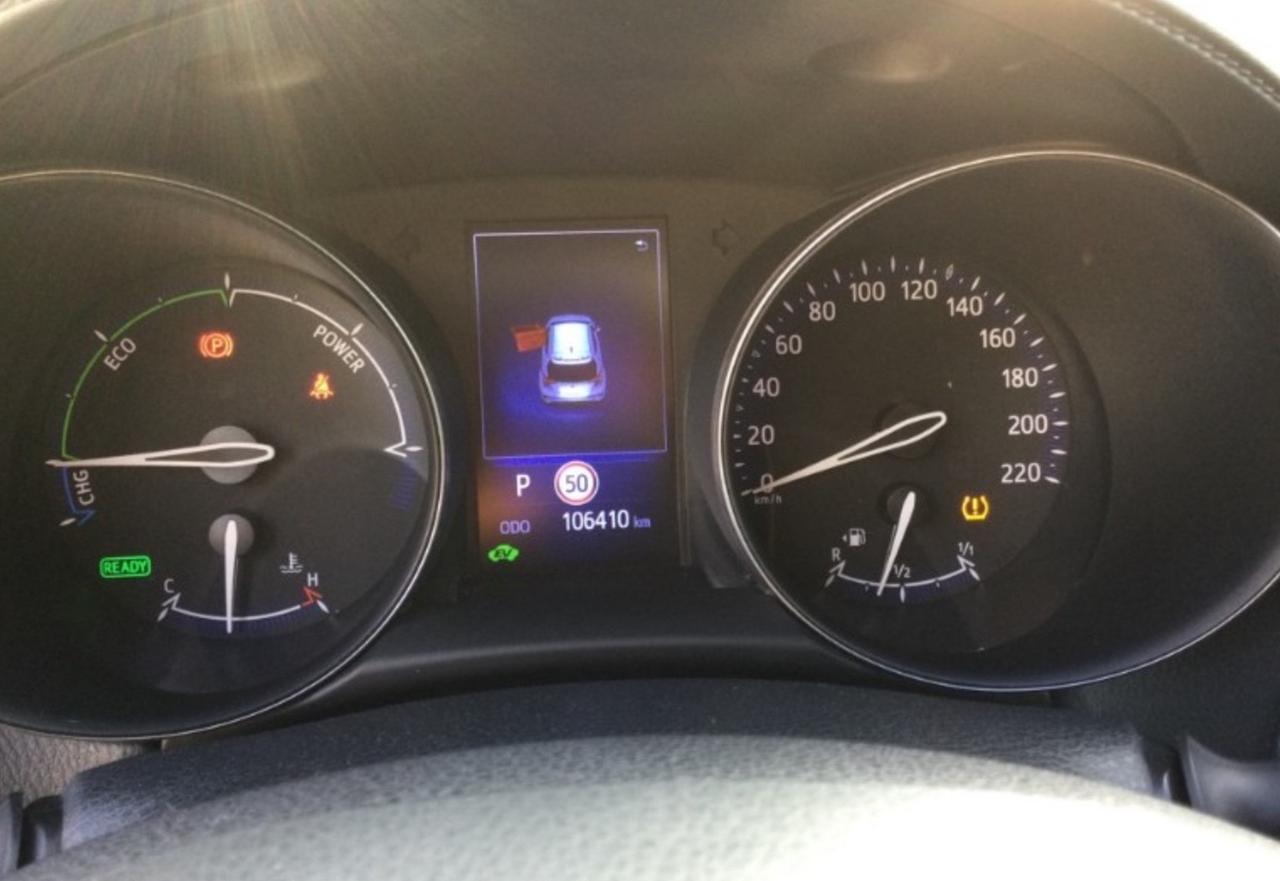 Toyota C-HR 1.8 Hybrid E-CVT Business