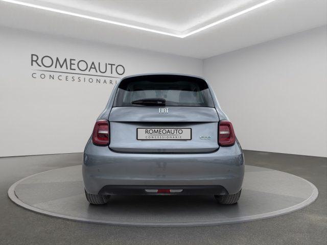 FIAT 500e 3+1 42 kWh Icon +