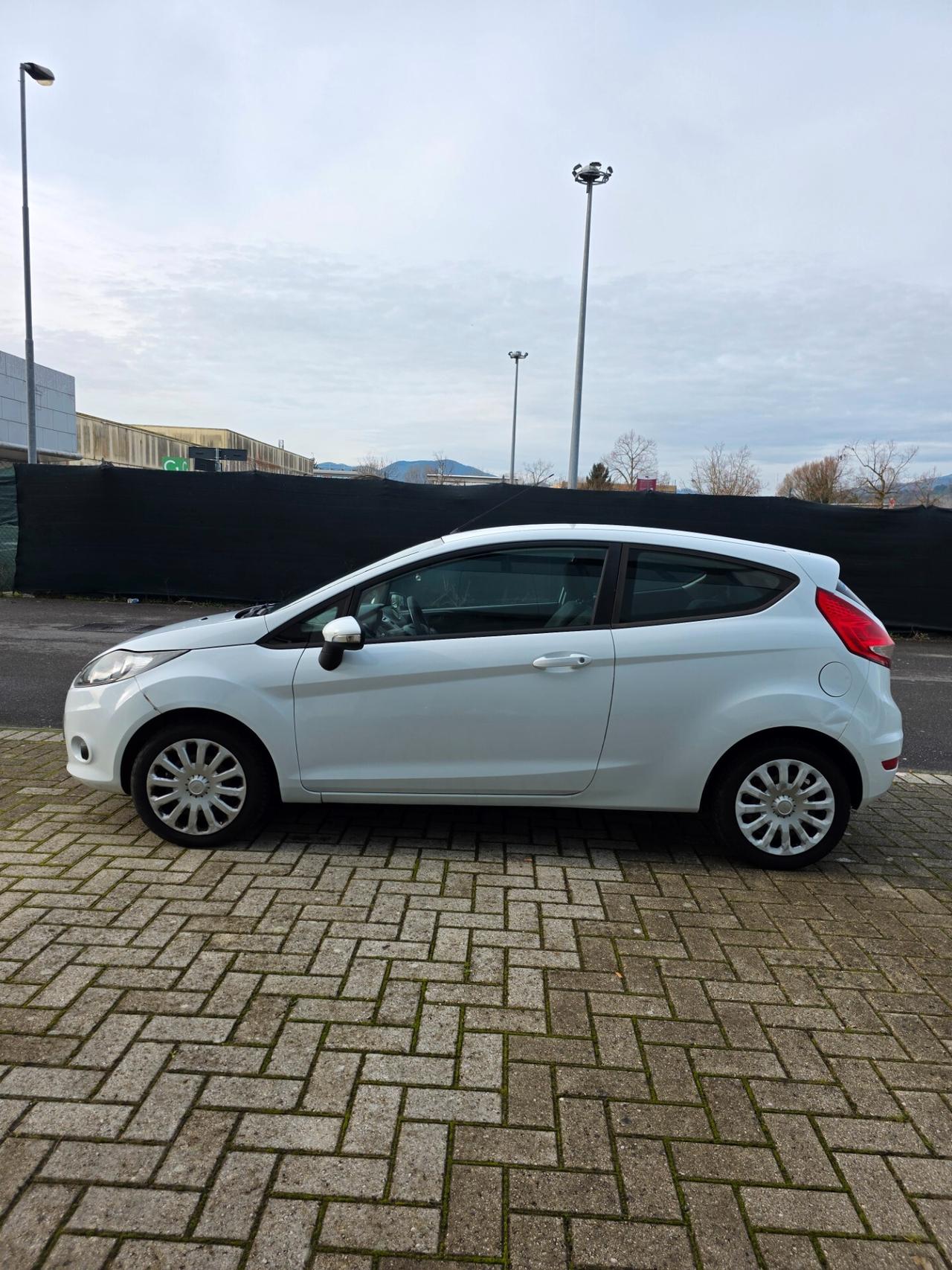 Ford Fiesta Fiesta+ 1.2 60CV 5 porte