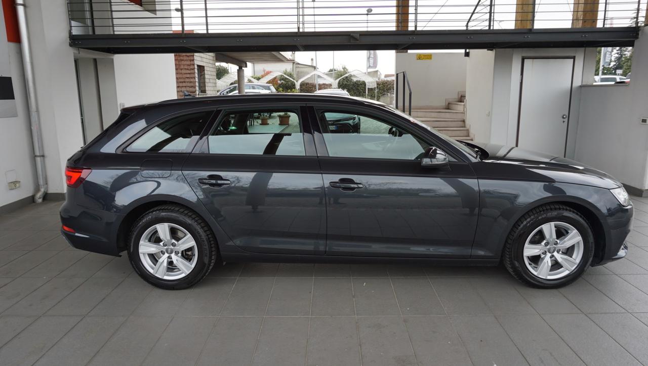 Audi A4 Avant 30 2.0 tdi Business 122cv s-tronic my16