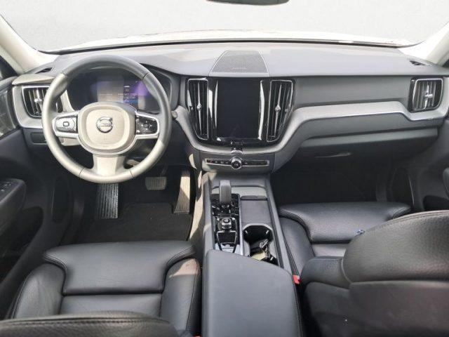 VOLVO XC60 B4 automatico Plus Dark