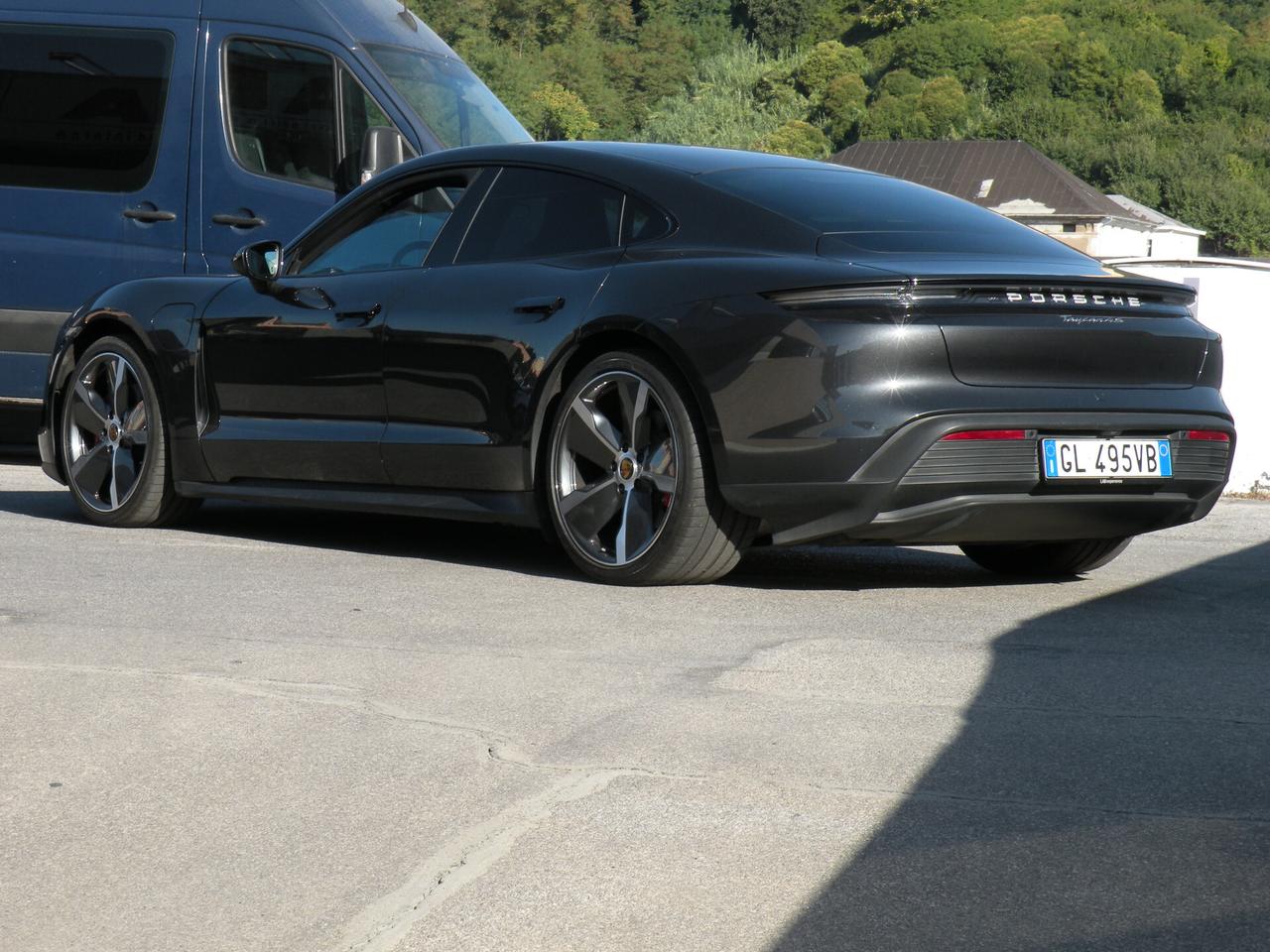 Porsche Taycan 4S
