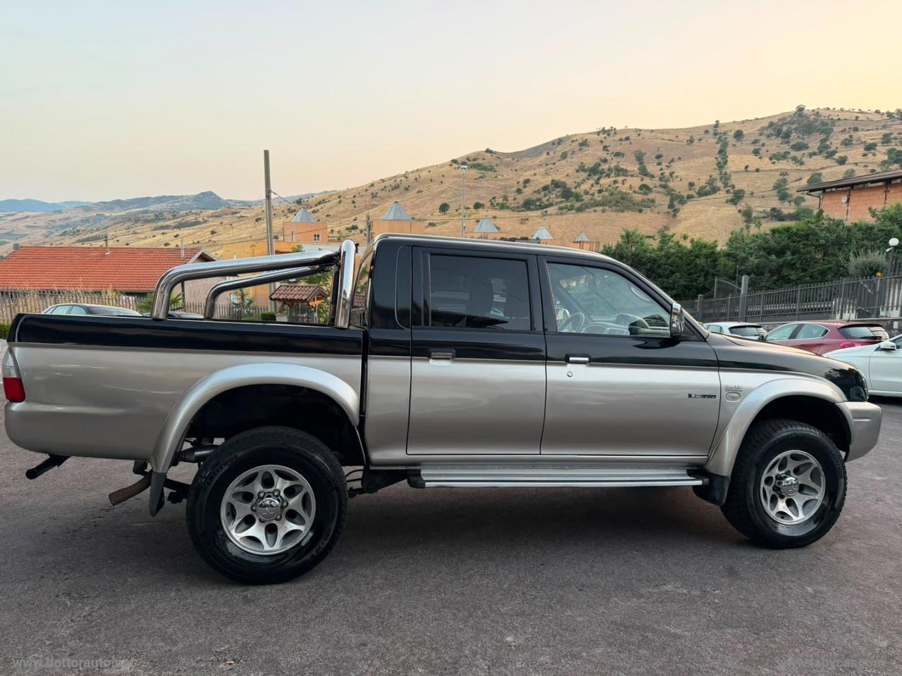 MITSUBISHI L200 2.5 TDI 4WD DC Pick-up GLS