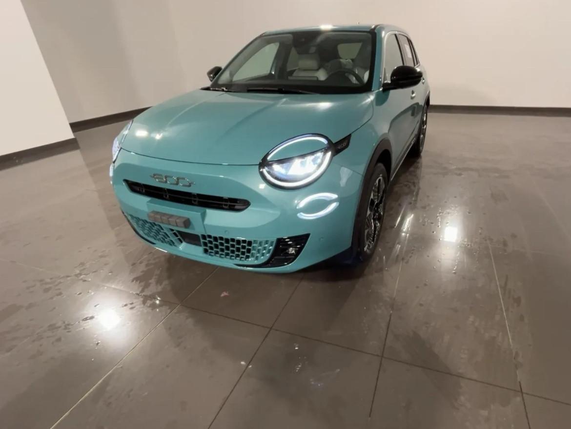 Fiat 600 Hybrid KM0 a*f*f*a*r*e