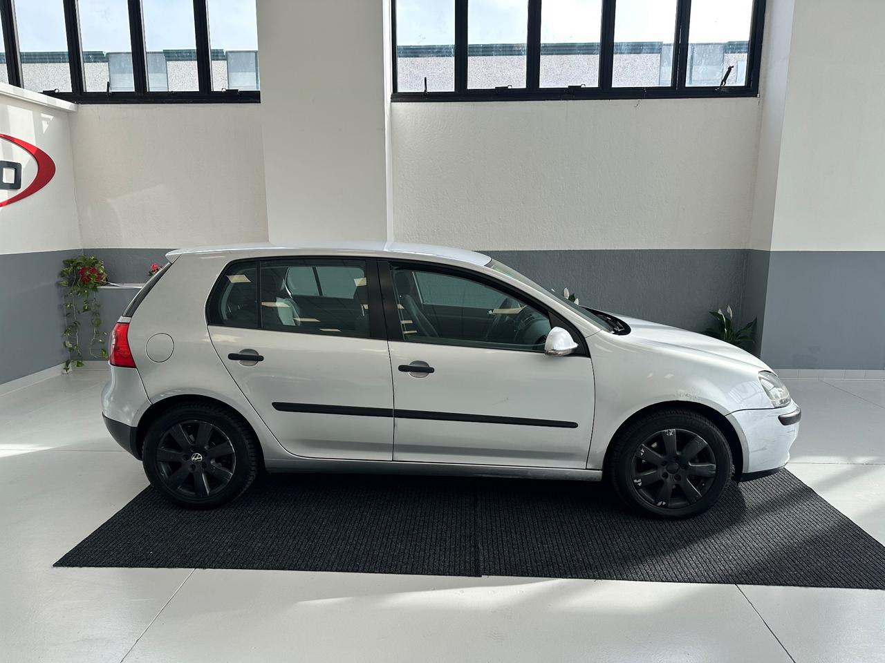 Volkswagen Golf 2.0 16V TDI 5p. Comfortline