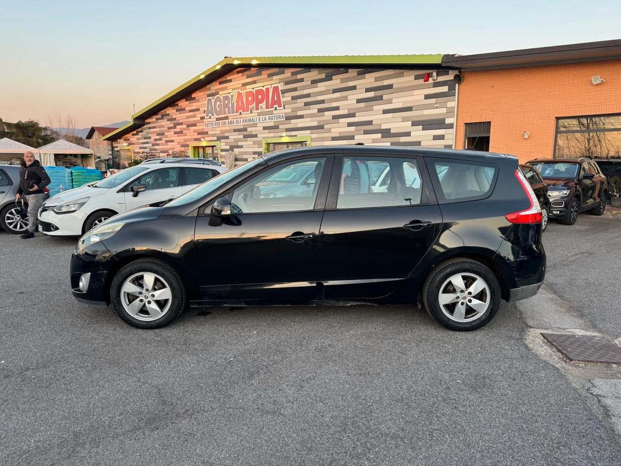 Renault Scenic 7 POSTI 1.5 DCI 110CV 2010