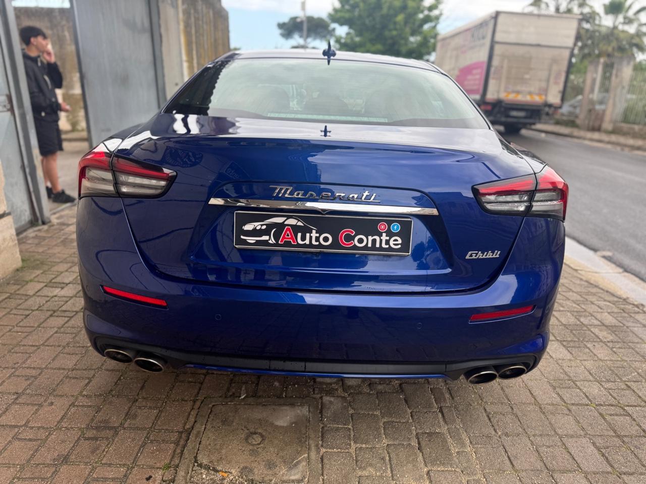 Maserati Ghibli 330 CV MHEV GT