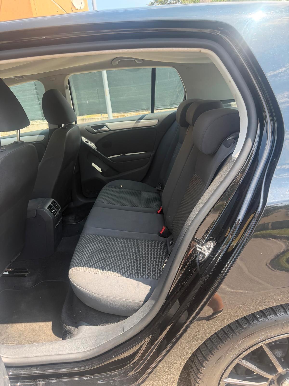 Volkswagen Golf 1.4 Gpl - NEOPATENTATI - 12 MESI DI GARANZIA -
