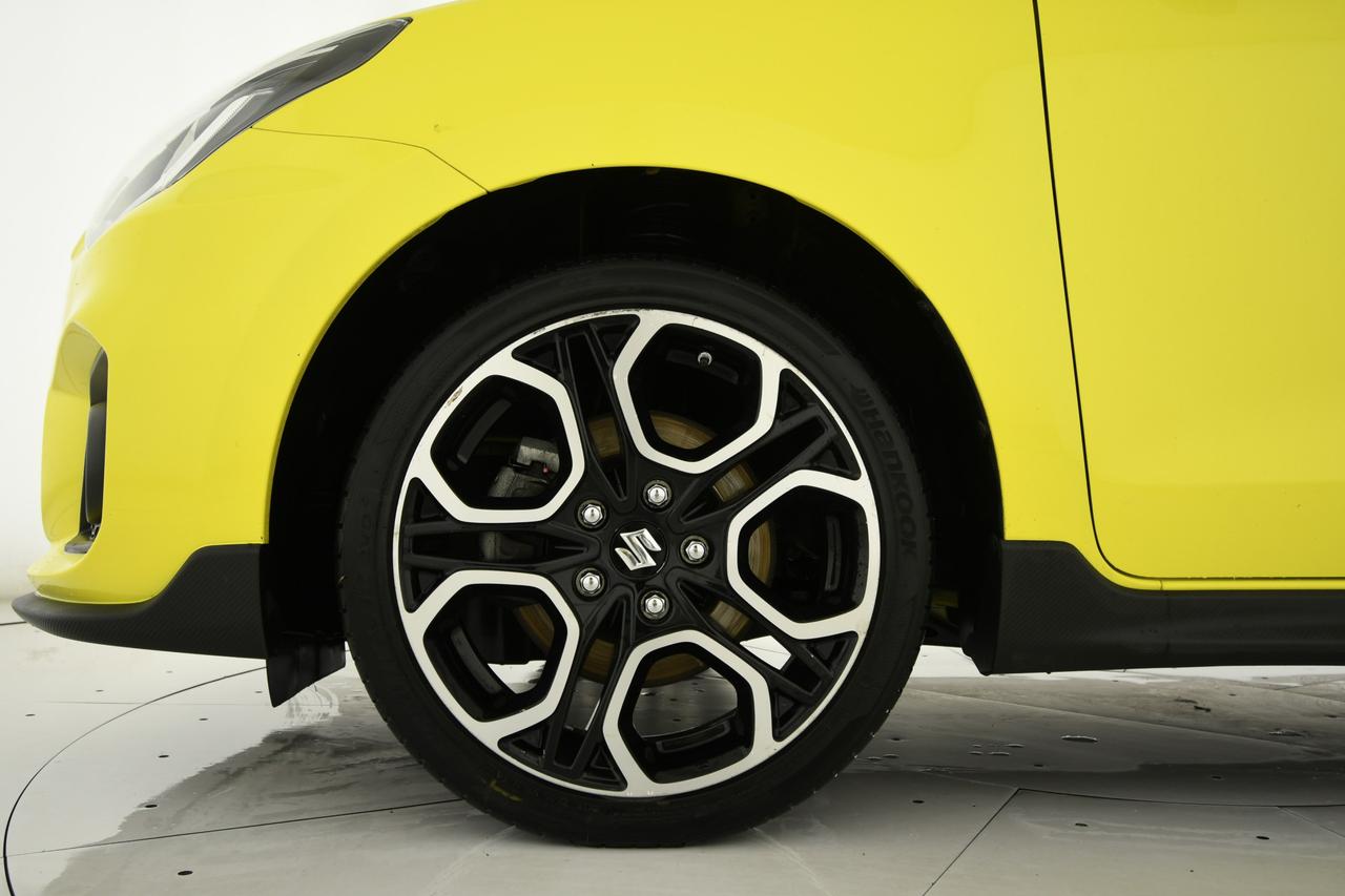 SUZUKI Swift 1.4h Sport 2wd ACC+CAMERA+C17"+NEOPATENTATI
