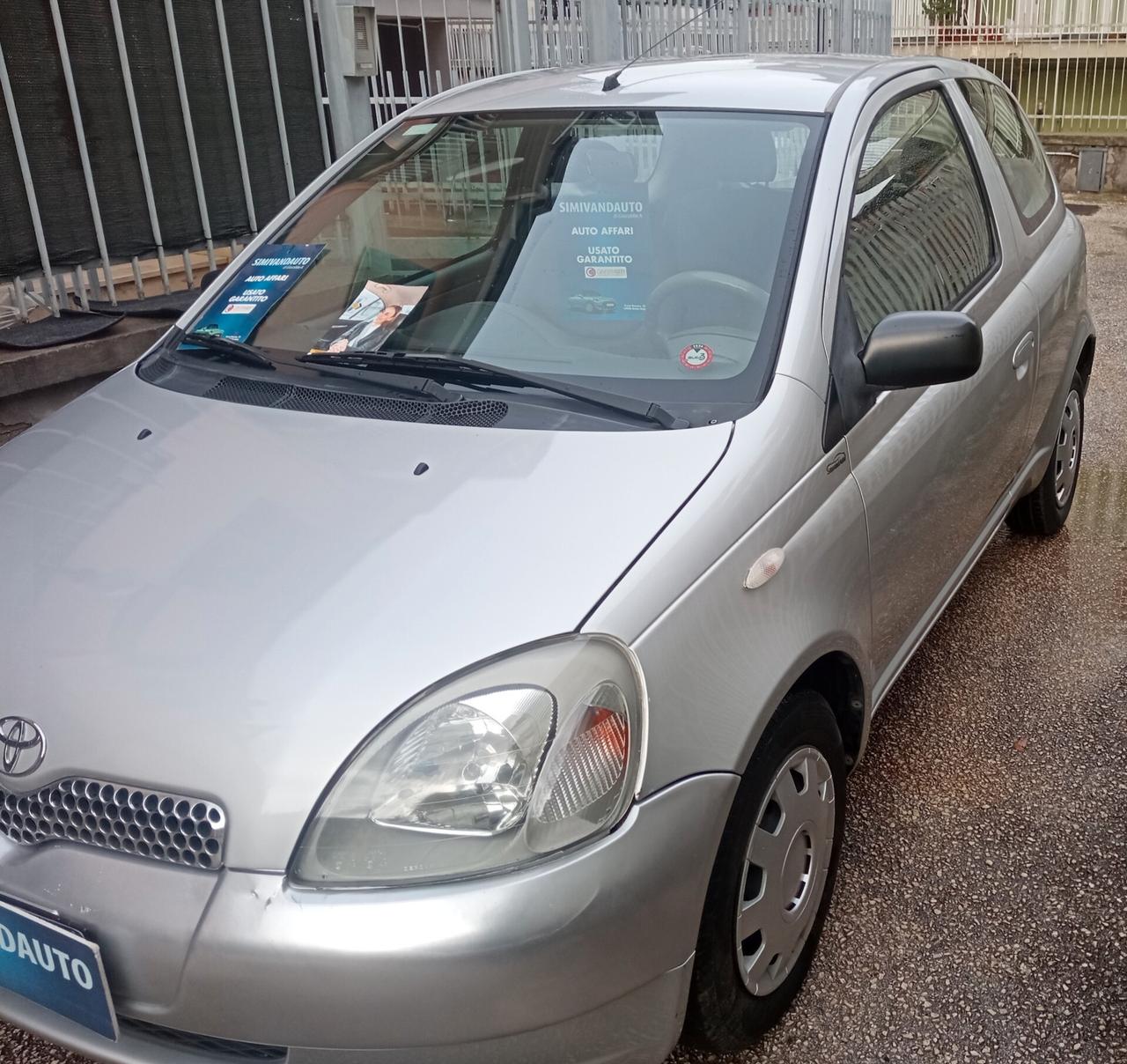 Toyota Yaris 1.0i 16V cat 3 porte Sol prov nord