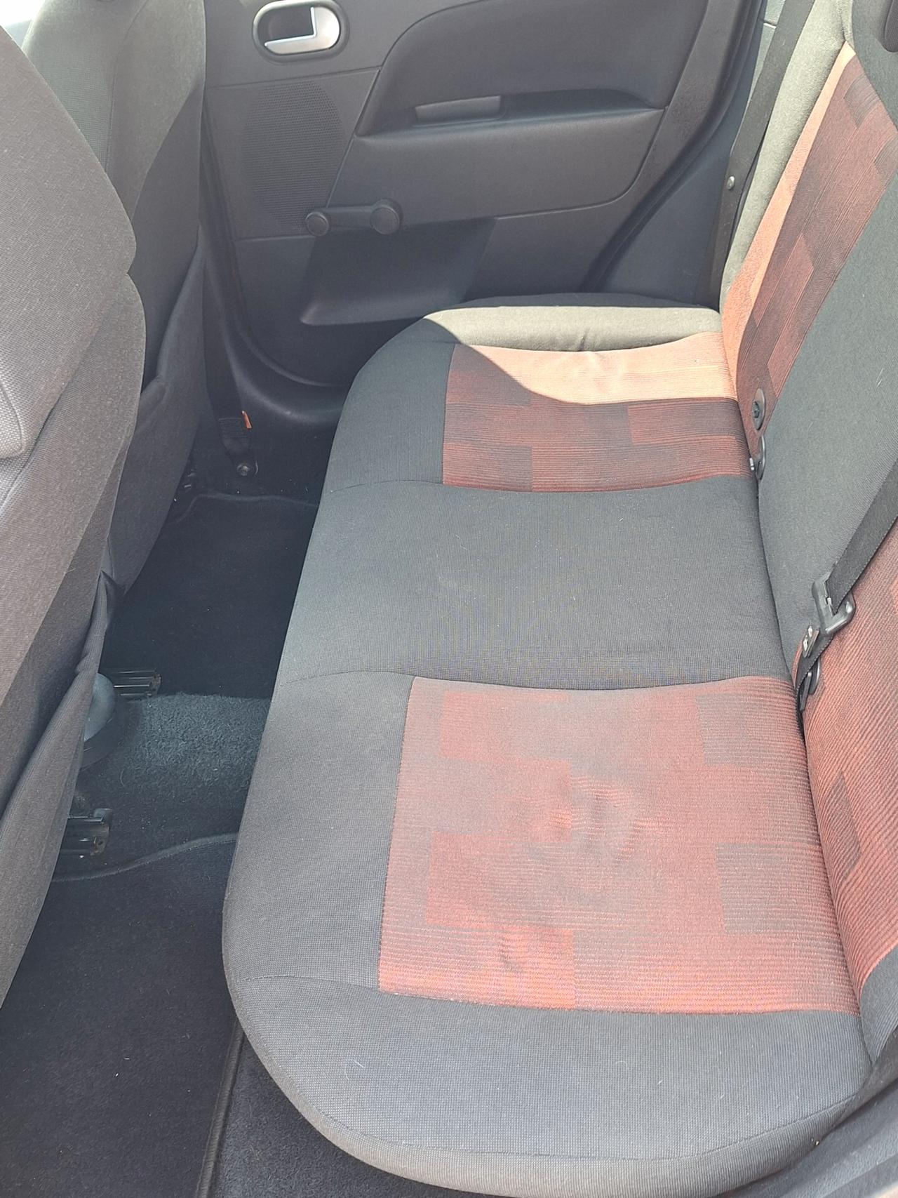 Ford Fiesta 1.2 16V 5p. Ghia