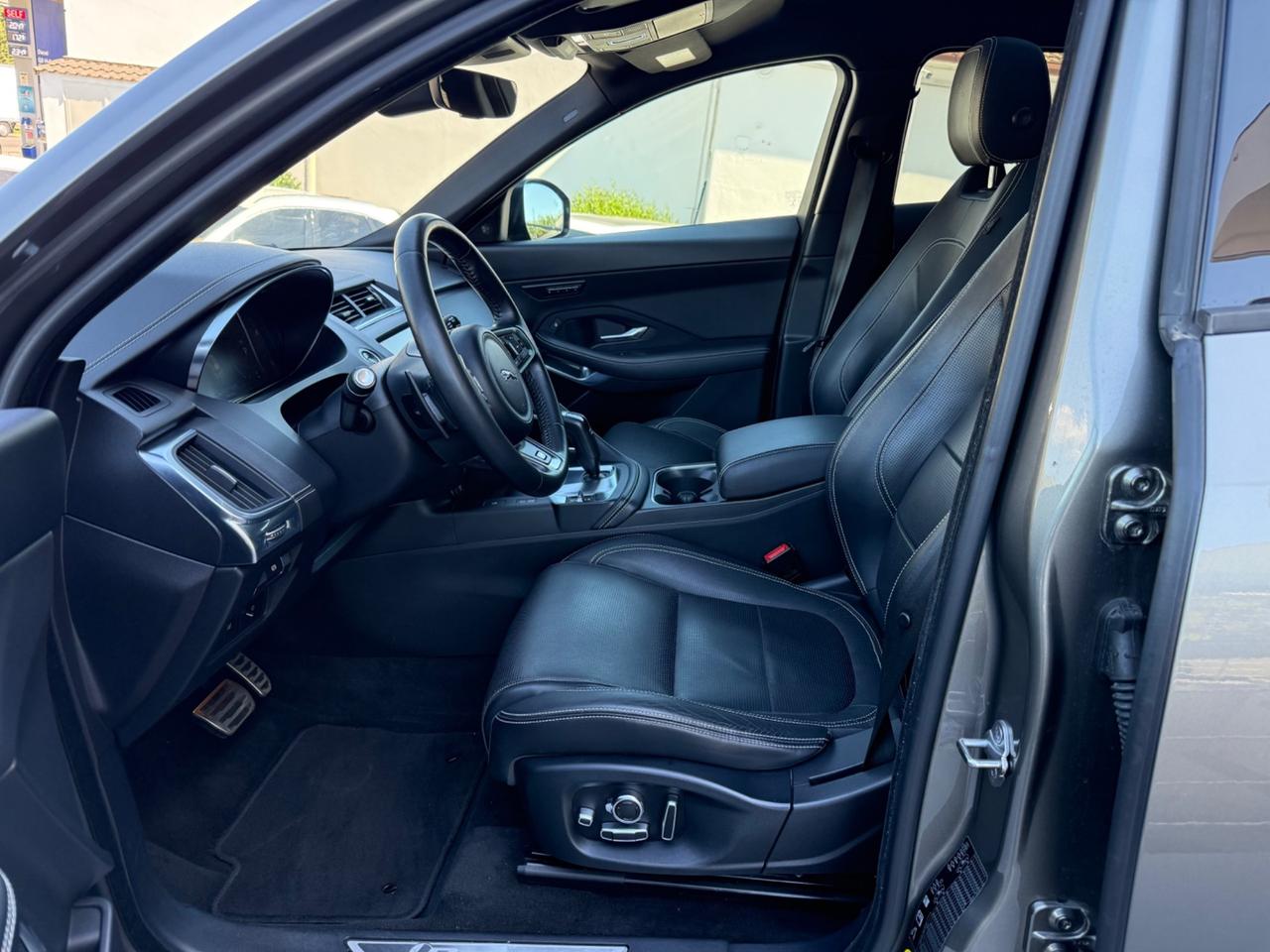 Jaguar E-Pace 2.0D 180 CV AWD aut. R-Dynamic