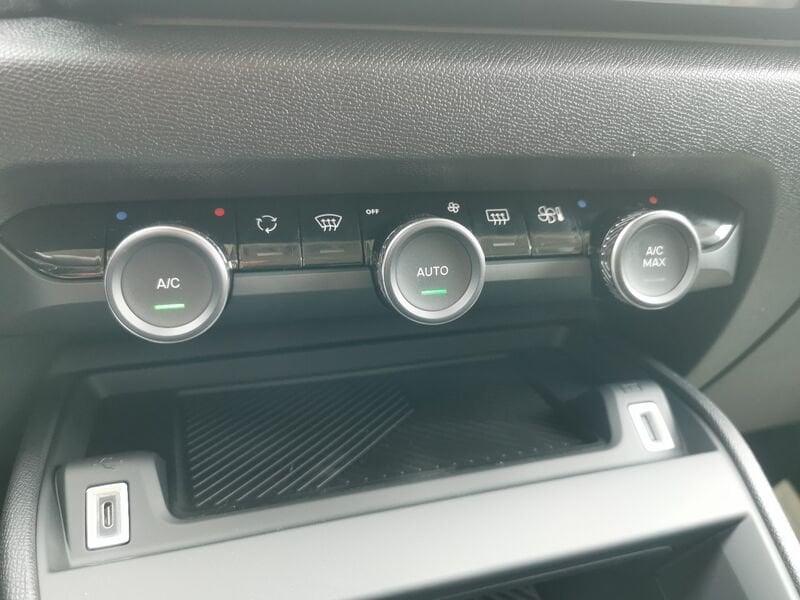 Citroën C4 Hybrid 136 e-DCS6 Plus