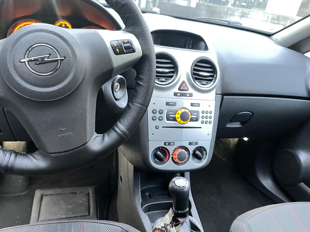 OPEL CORSA 1.2 - 3 PORTE SPORT - BENZINA/GPL ANCHE PER NEOPATENTATI