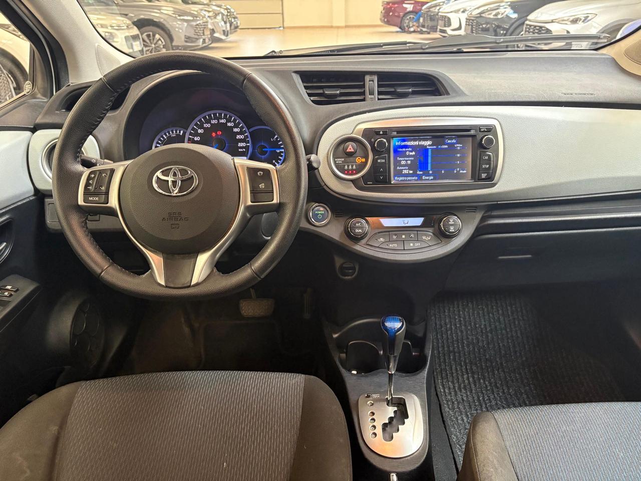 Toyota Yaris 5p 1.5h Lounge