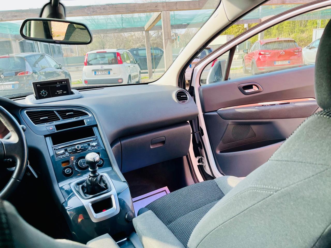 Peugeot 5008 BlueHDi 120 S&S Allure