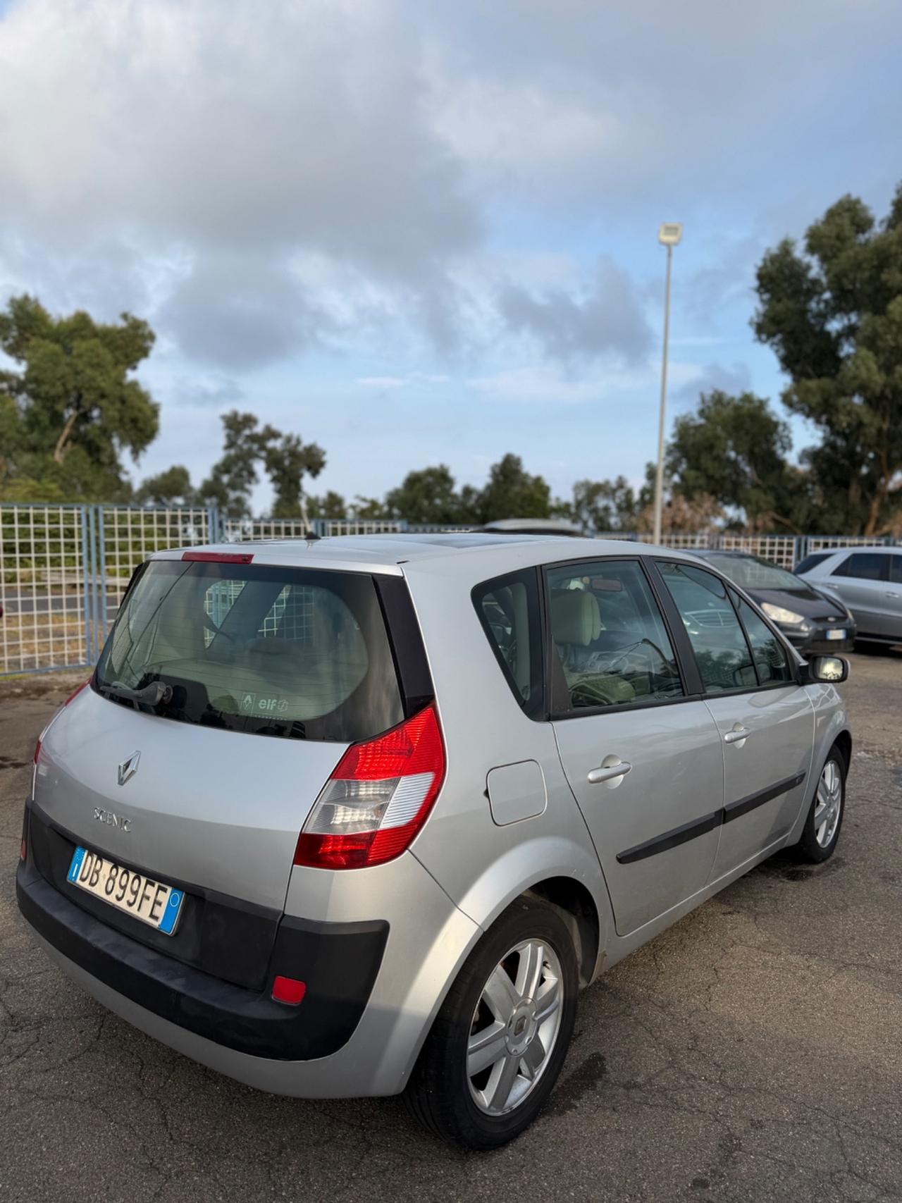 Renault Scenic Scénic 1.5 dCi/85CV Pack