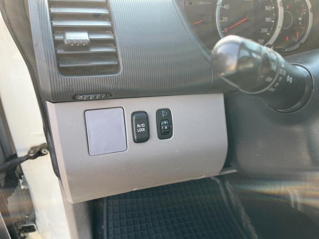 Mitsubishi L200 2.5 DI-D/136CV Club Cab Invite DPF
