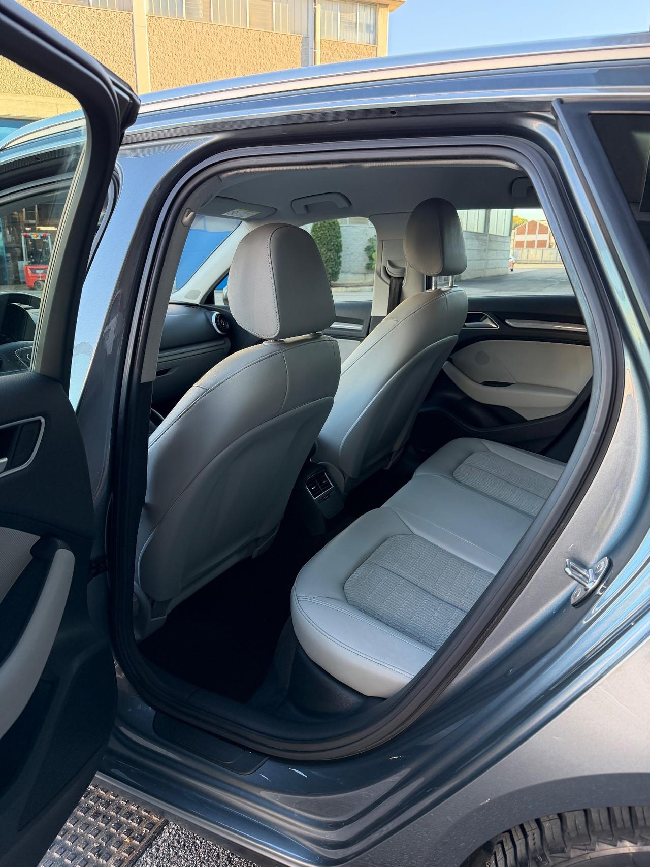 Audi A3 1.4 TFSI Ambiente 122cv