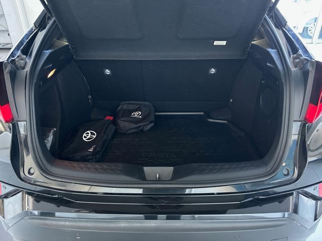TOYOTA C-HR 1.8 Hybrid E-CVT GR Sport Black Edition