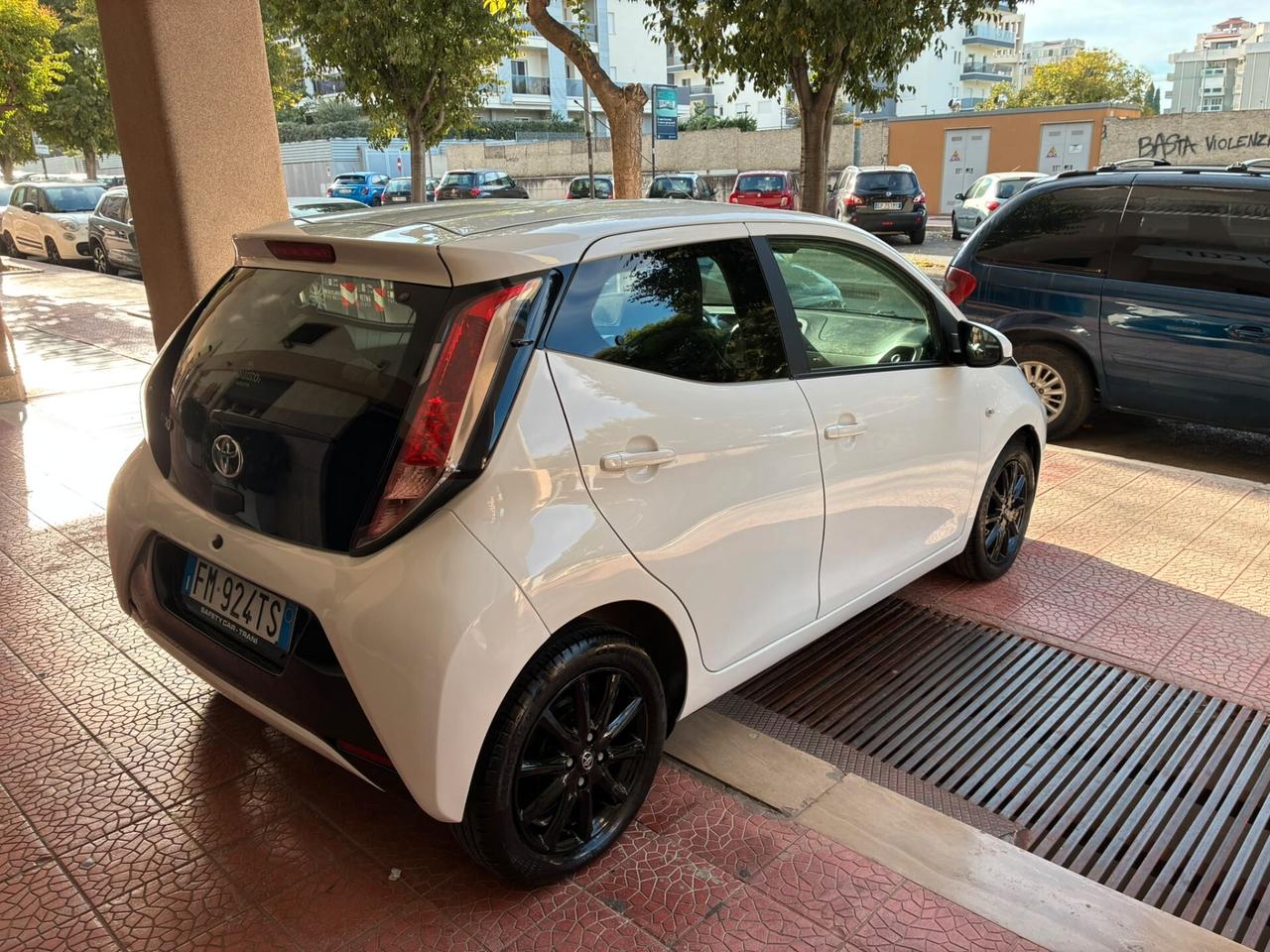 Toyota Aygo 1.0 5p 17.000km pari al nuovo-18
