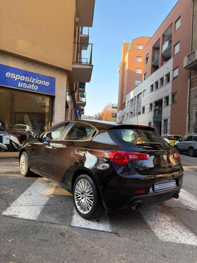 ALFA ROMEO Giulietta 2.0 JTDm-2 140 CV Distinctive