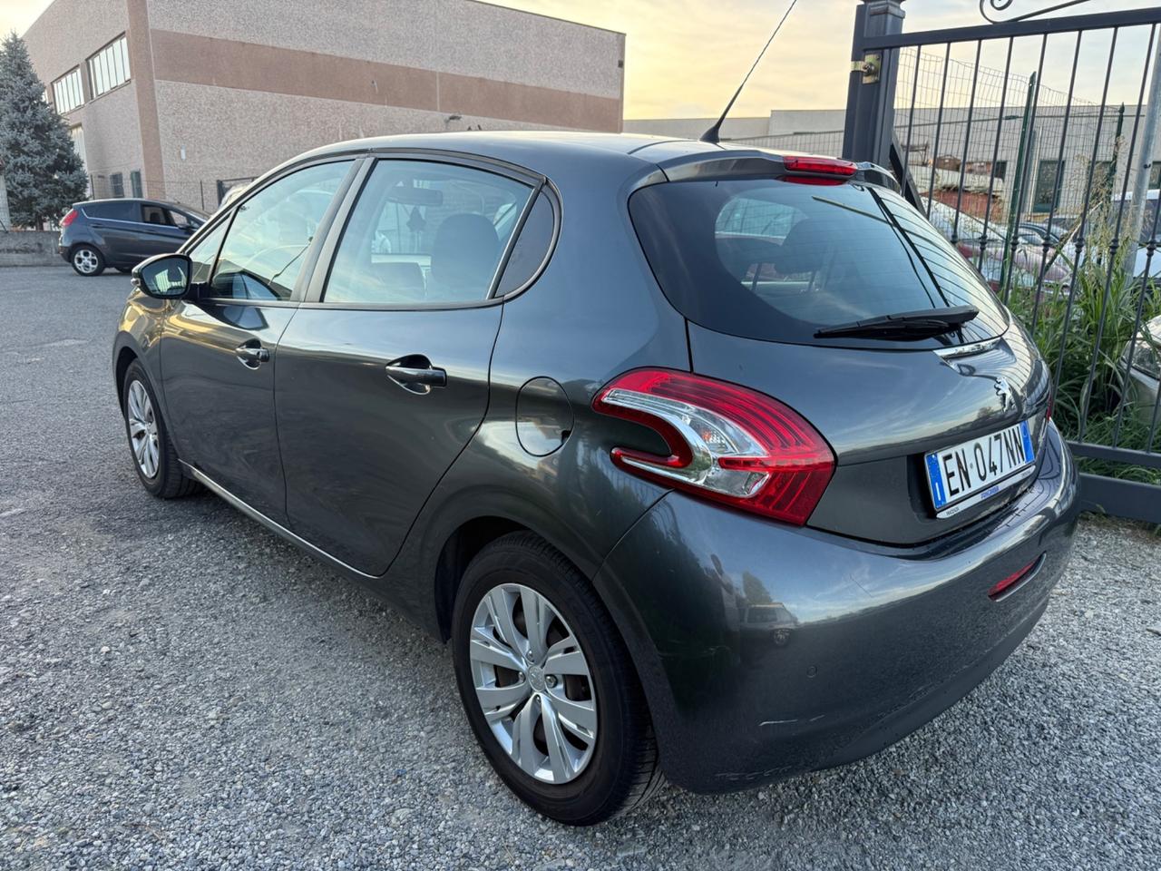Peugeot 208 1.2 VTi 82 CV 5 porte Access