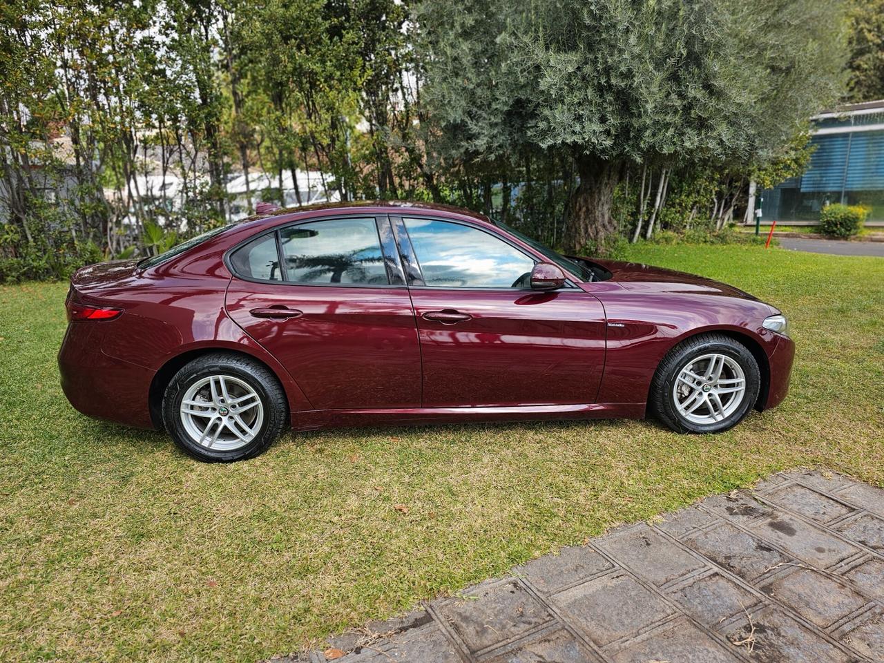 Alfa Romeo Giulia 2.2 Turbodiesel 160 CV AT8 Business