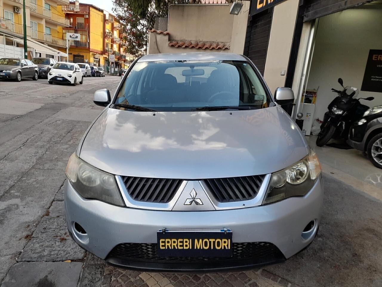 Mitsubishi Outlander 2.0 4X4