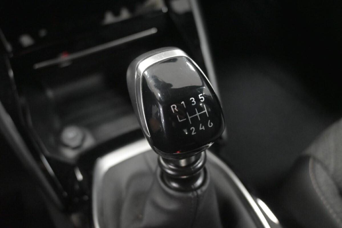 Peugeot 2008 Allure 1.2 PureTech S&S (100 cv)