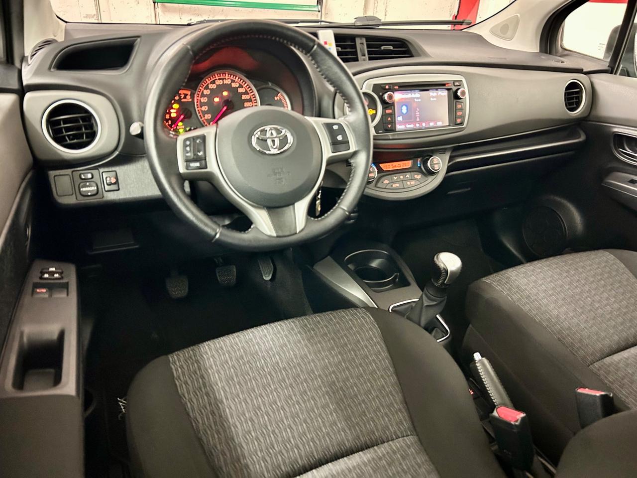 Toyota Yaris 1.0 5 porte Lounge
